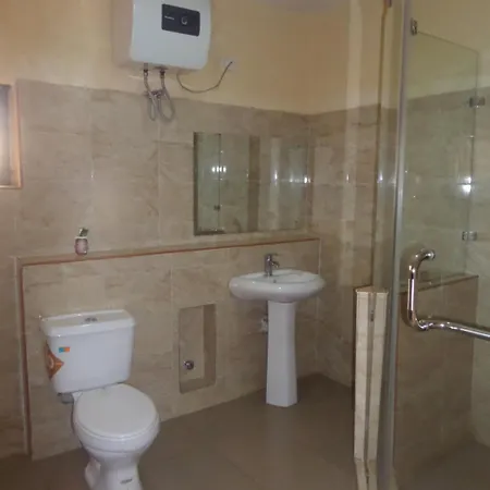 Canopy Hotel 2*
